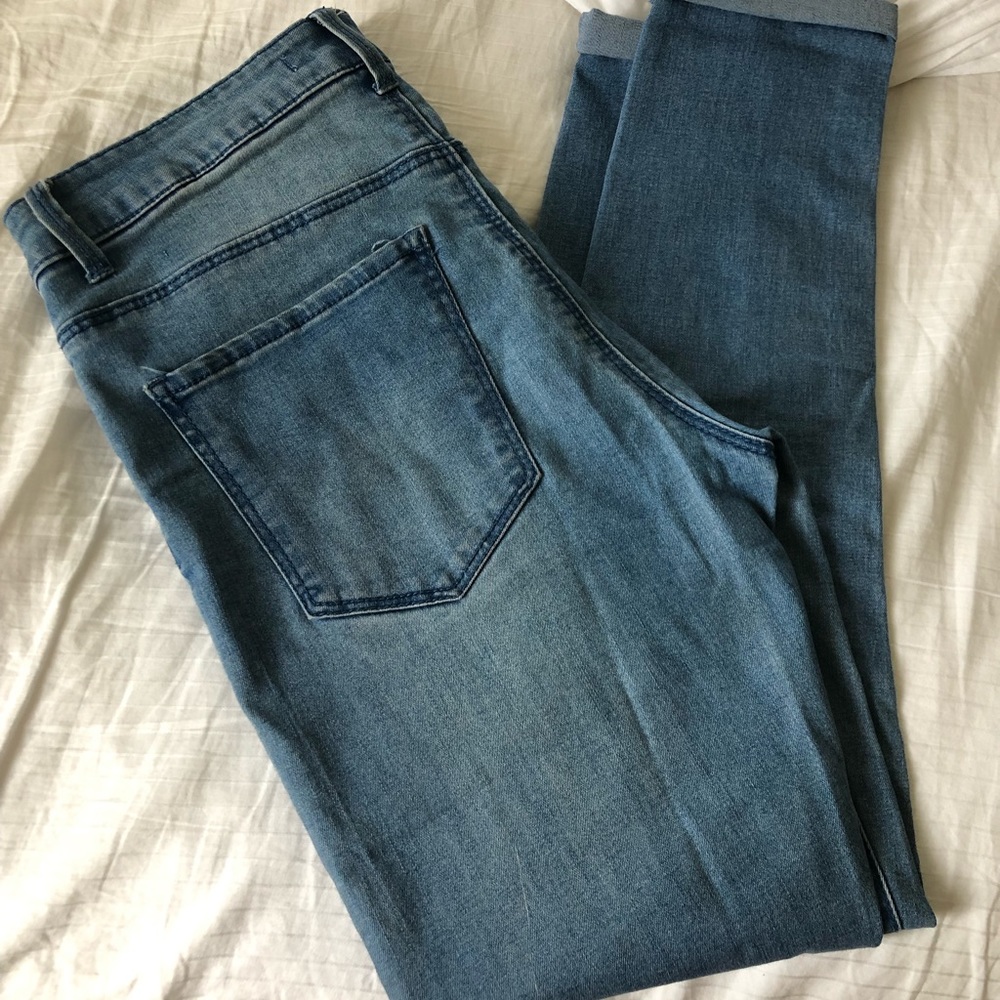 Forever 21 size 26 Jegging style Jean